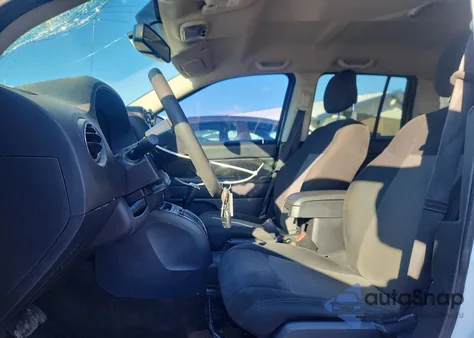 2017 Jeep Compass Sport z USA, uszkodzony, nr VIN 1C4NJCBA7HD123311